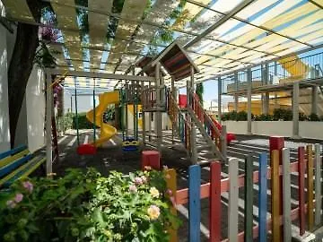 Resort Petunya Ortakentyahşi