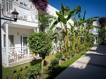 Resort Petunya Ortakentyahşi