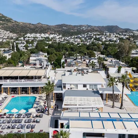 Курортный комплекс Petunya