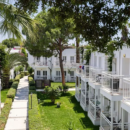 Petunya Курортный комплекс 4*