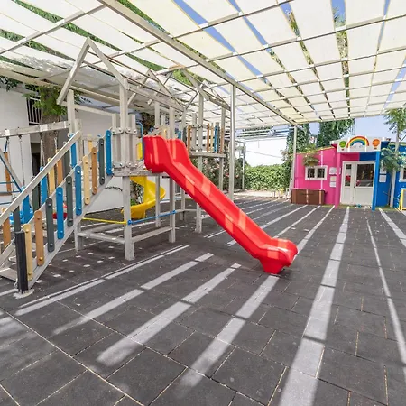 Petunya Ортакент