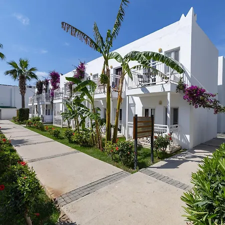 Resort Petunya Ortakentyahşi