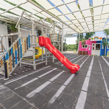 Resort Petunya 4*